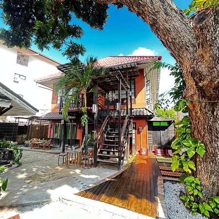 Villa'S Homestay Chiang Mai Exterior photo