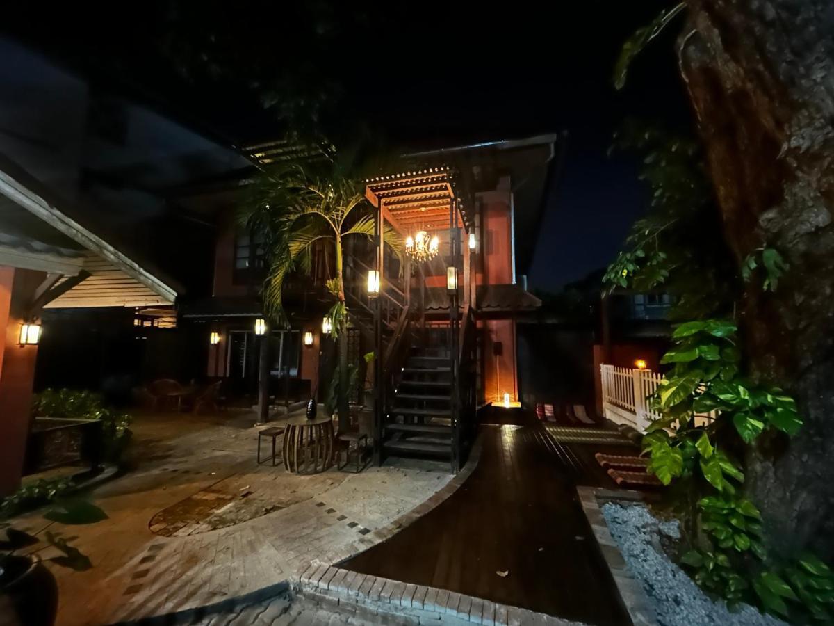 Villa'S Homestay Chiang Mai Exterior photo