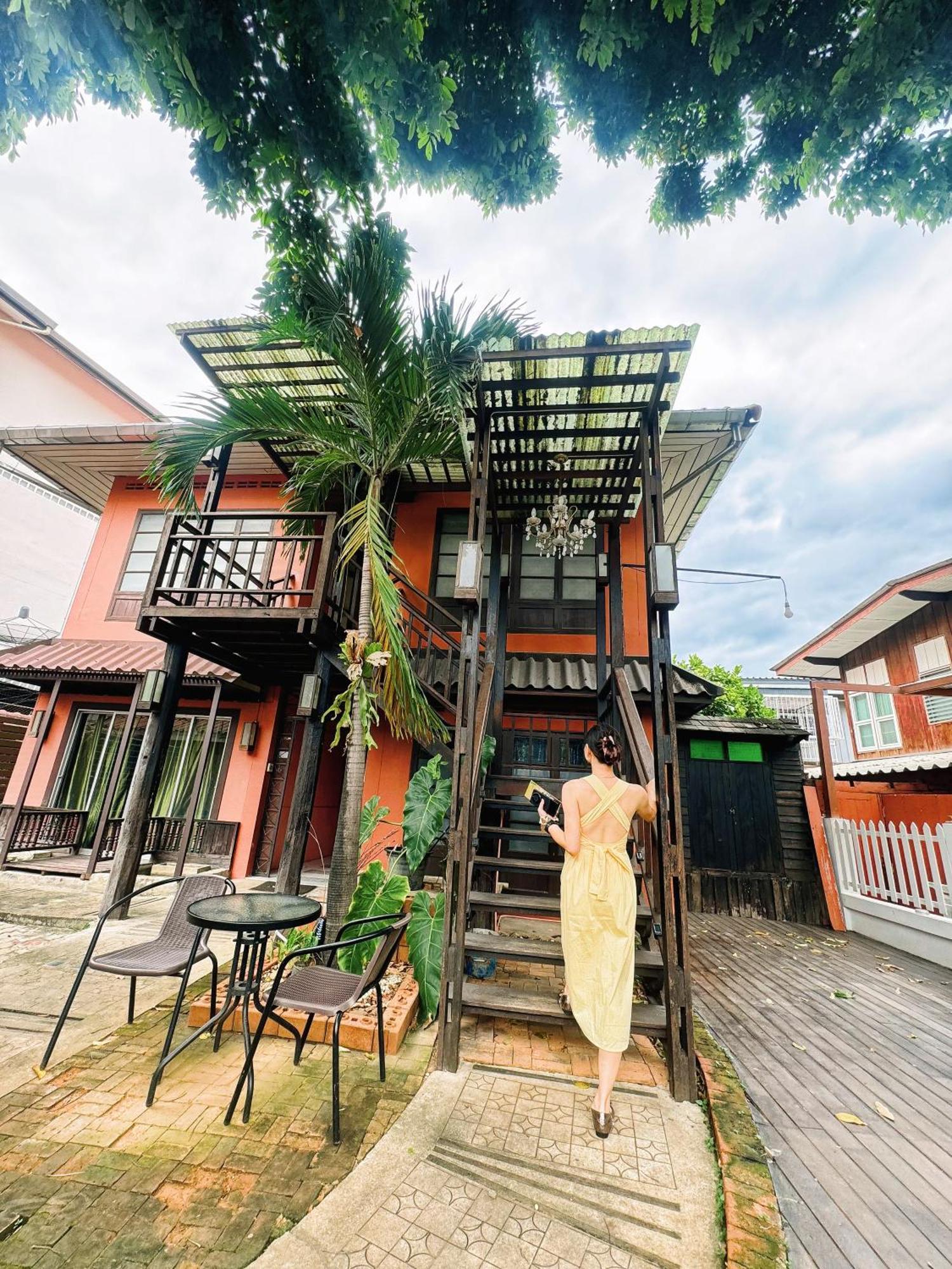 Villa'S Homestay Chiang Mai Exterior photo